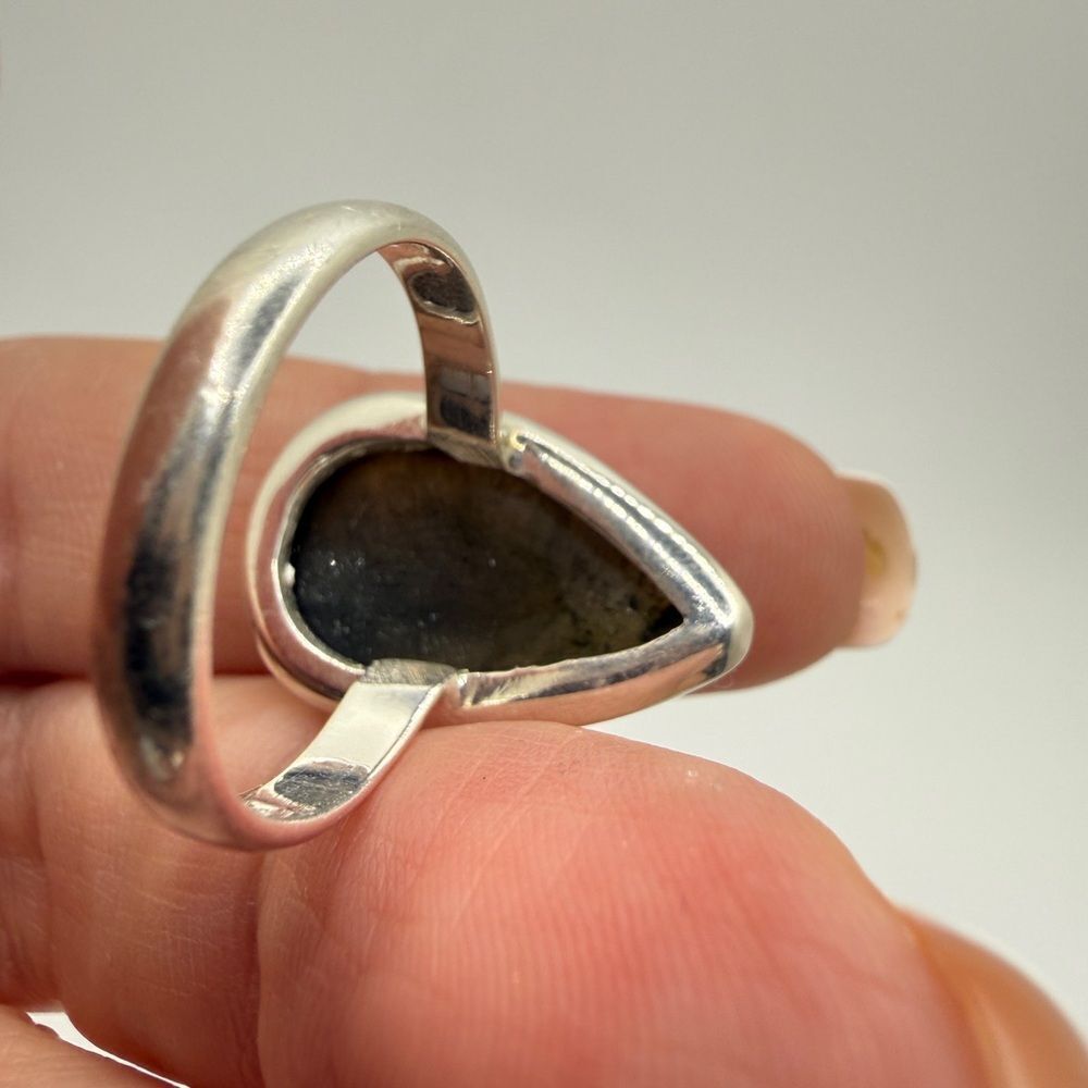 Stunning 20x11mm pear shaped Labradorite cabochon ring in sterling‎ silver! - Picture 5 of 15